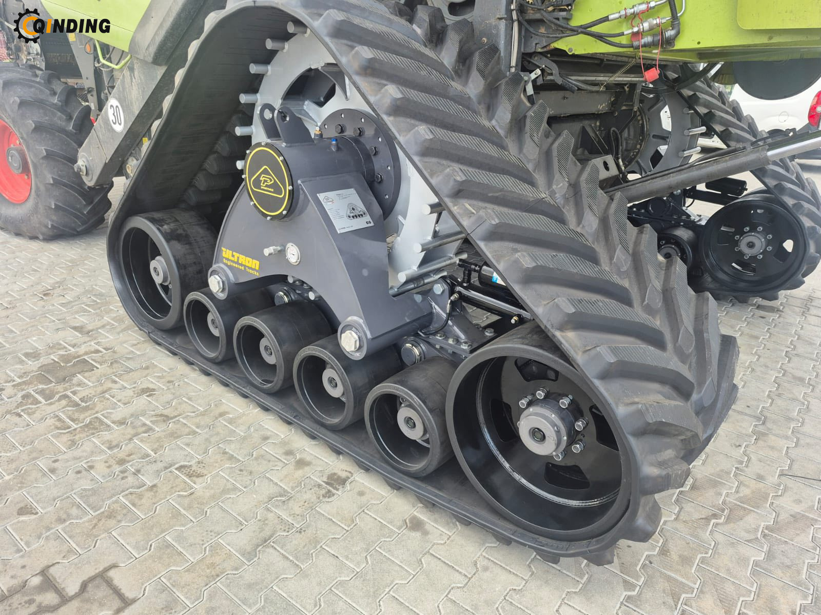 Triangle Rubber Track Undercarriage with Customers' Requirements
