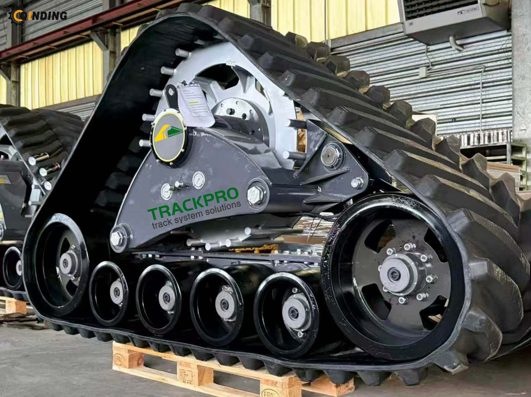 Triangular Rubber Tracked Undercarriage with Customers' Requirements for Agricultural Harvester 